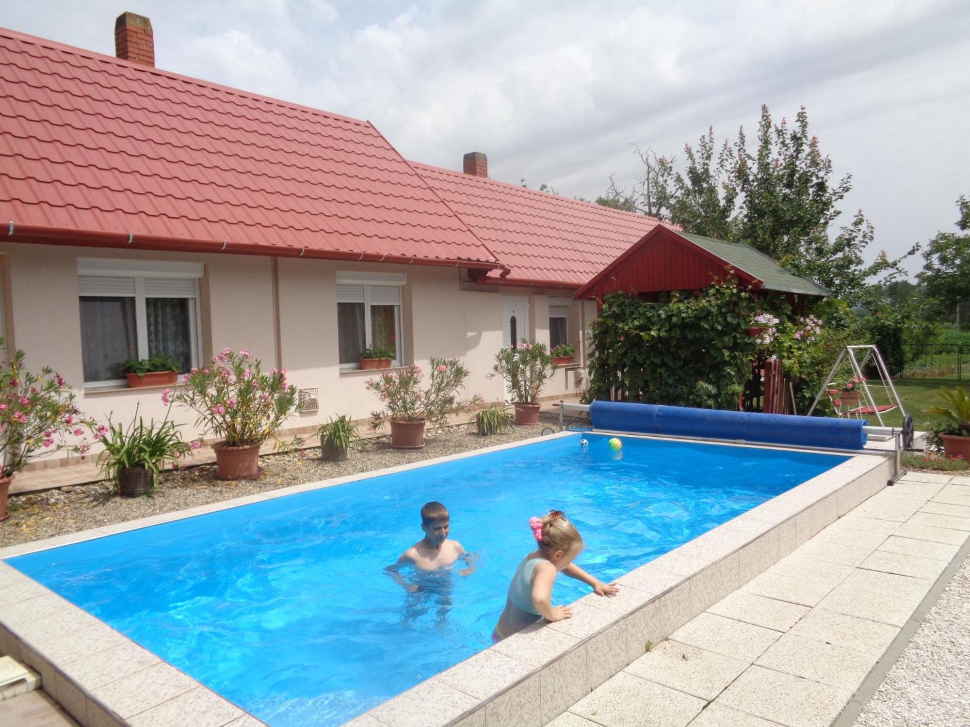 Irenke Vendeghaz Apartment Alsópáhok Екстериор снимка